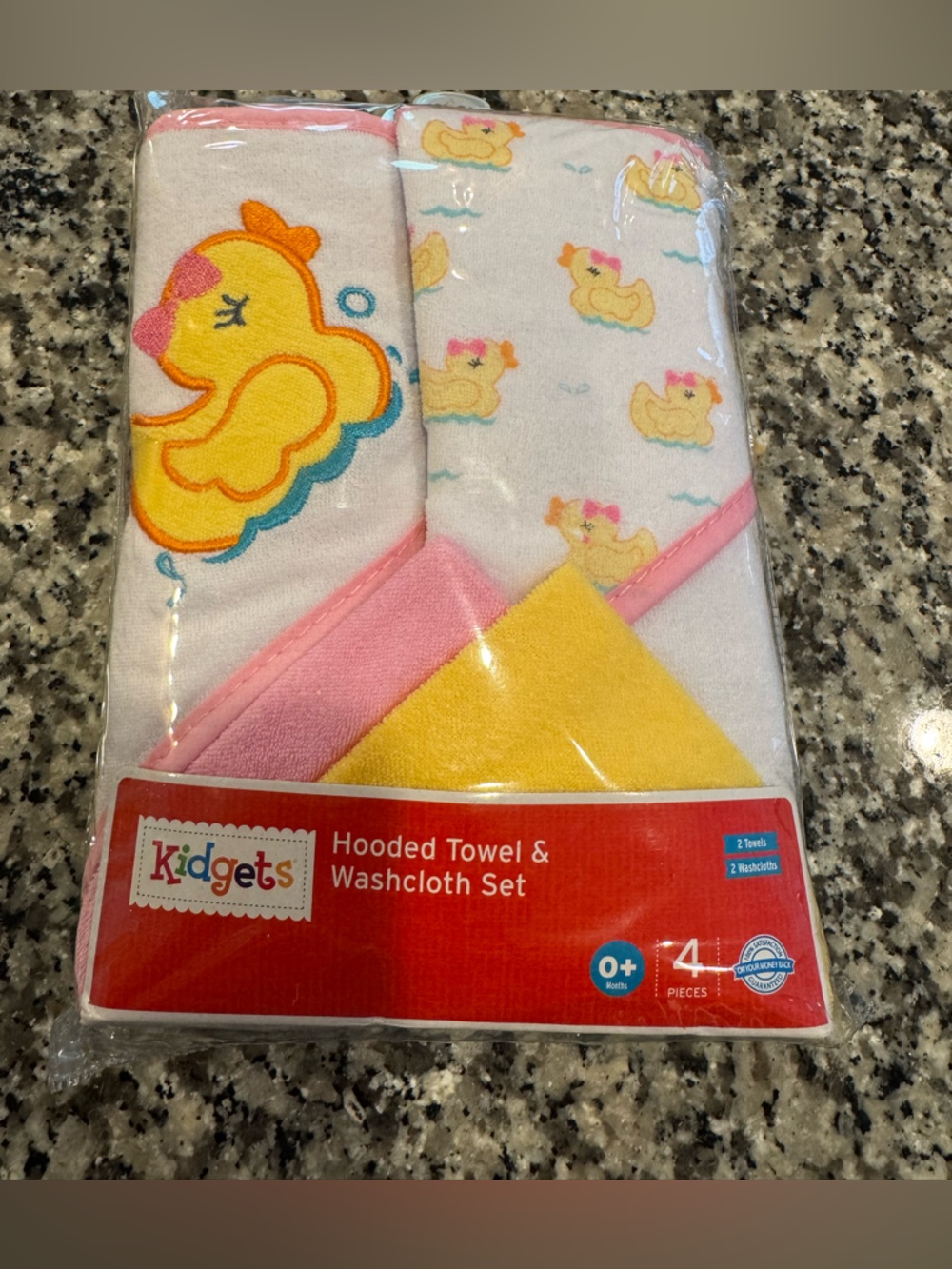 Kidgets Yellow and Pink Duck Hooded Towel & Washcloth Set NEW NIP
